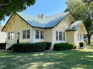 821 14th St, Auburn, NE 68305