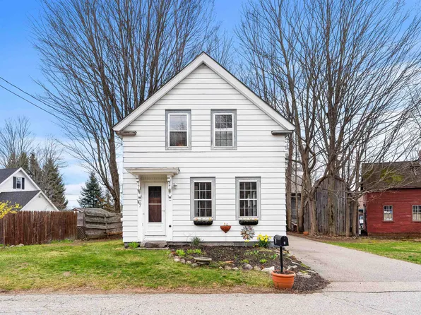 9 Railroad Avenue, Newfields, NH 03856