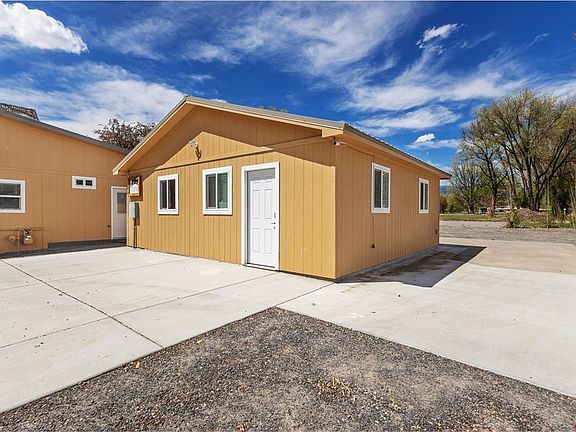 4th image of 727 1550th Road