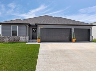 1440 E Perry St, Republic, MO 65738