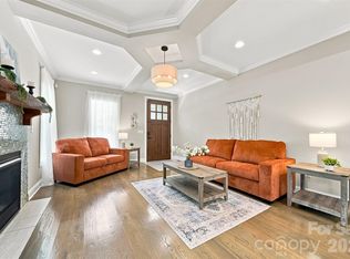 5810 Dwayne Starnes Dr, Hickory, NC 28602