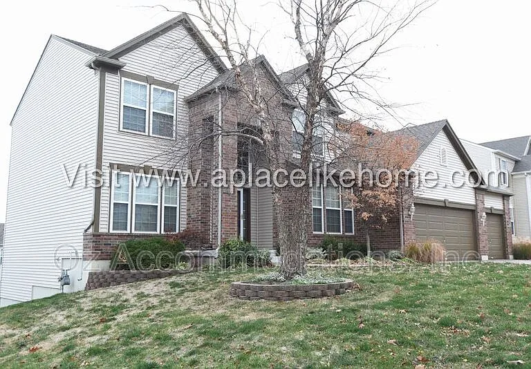 22413 W 113th Ter — Photo 3