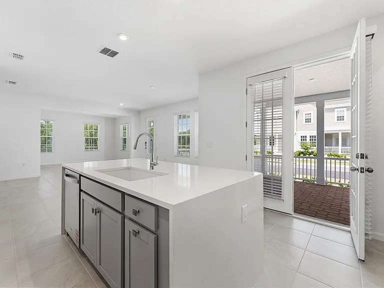 2426 Celebration Blvd — Photo 12