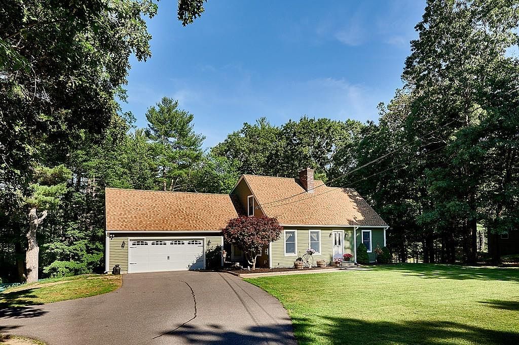 56 Pomeroy Meadow Rd, Southampton, MA 01073 Zillow