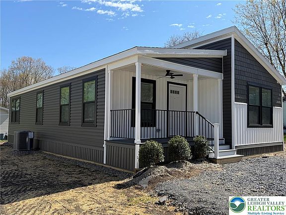 2nd image of 425 Upper Pmhe North Dr