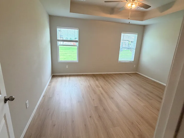 3900 W Laredo St — Photo 11