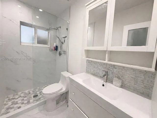 11950 SW 187th Ter — Photo 10