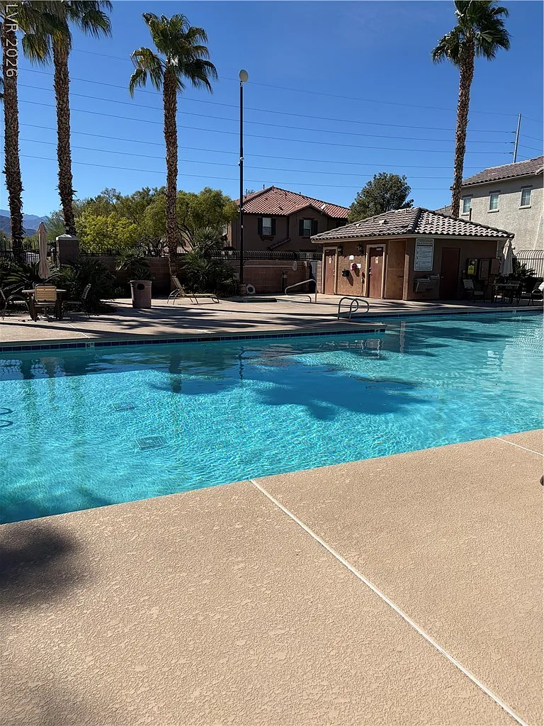 3 bed, 2.5 bath, 1539 sqft, $1,825 — Photo 4