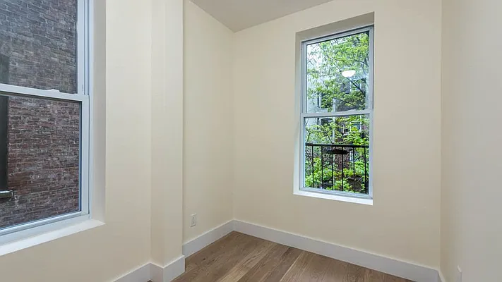 Rented by Nooklyn NYC LLC | media 4