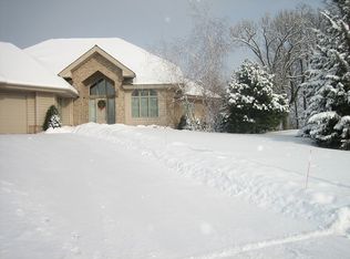 11081 Holland Cir, Eden Prairie, MN 55347