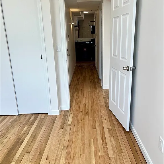257 Pleasant St #8 — Photo 14