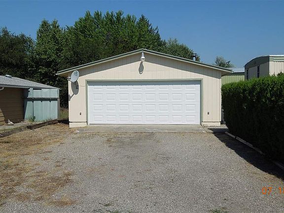 2nd image of 19029 E Montgomery Dr