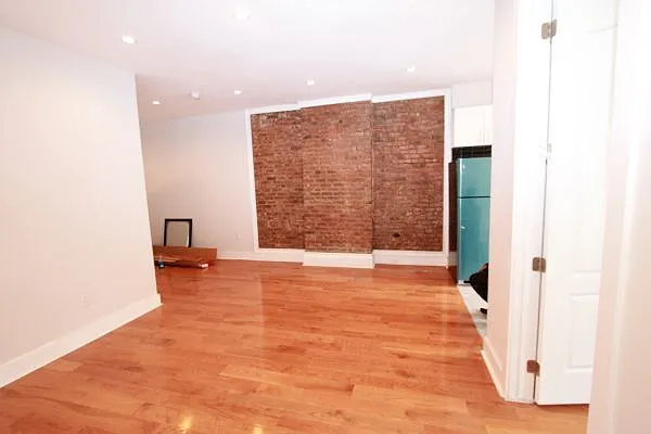 Rented by Highline Residential | media 2