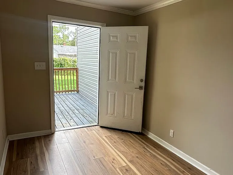 1008 Speight St — Photo 13