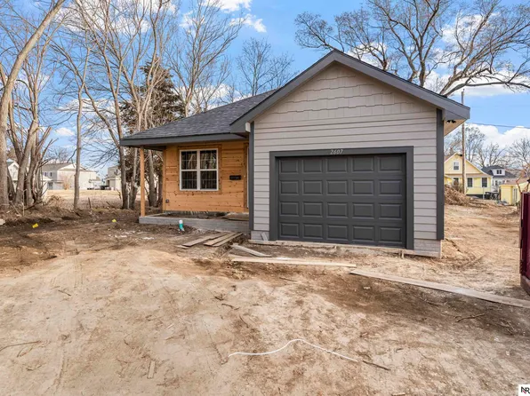 2607 Spencer St, Omaha, NE 68111