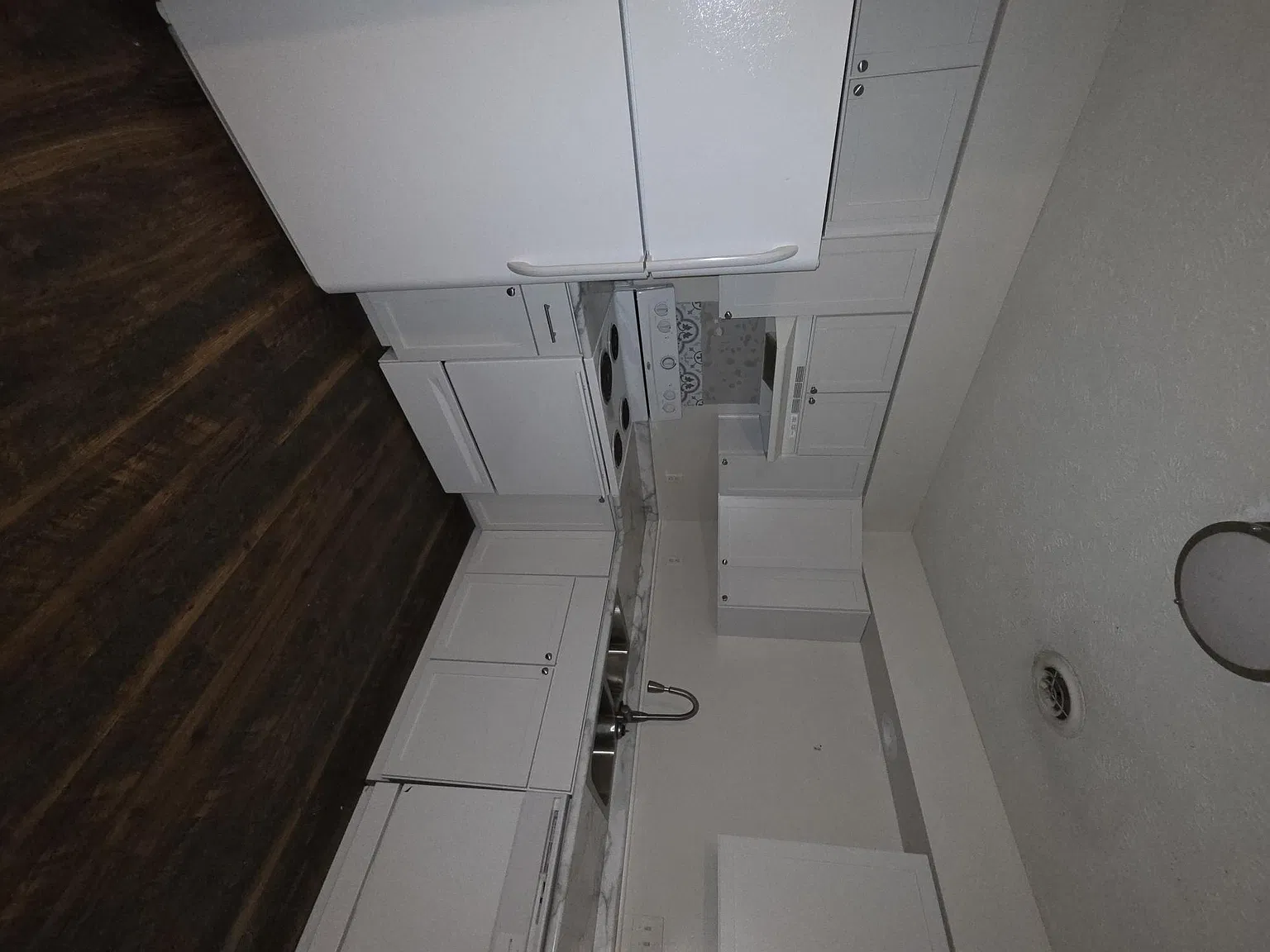 2 bed, $900 — Photo 3