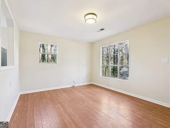 4th image of 4245 Marjorie Rd