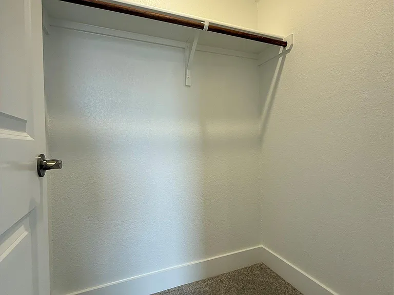 593 Tailwind Dr — Photo 34