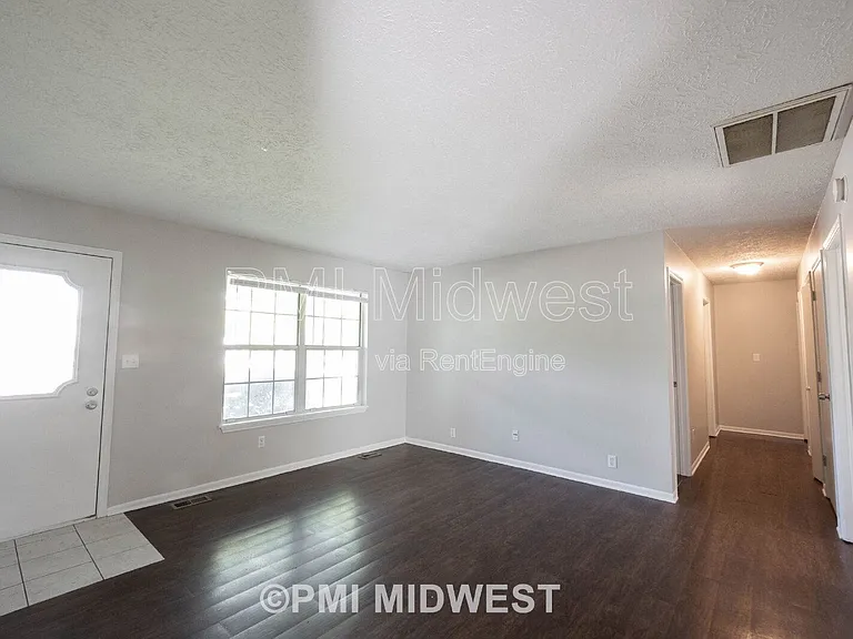 3281 Cherry Lake Ln — Photo 4