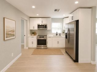 472 NW 2nd Ter, Deerfield Beach, FL 33441