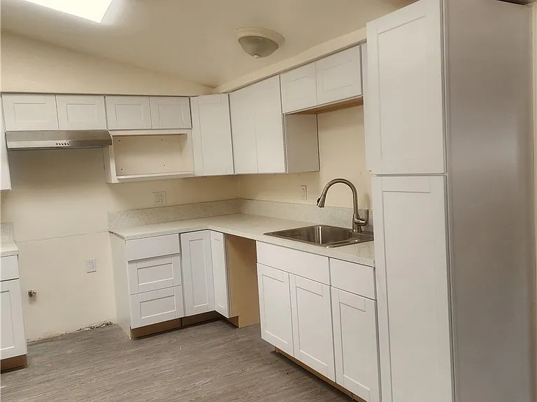 20340 Sherman Way — Photo 9
