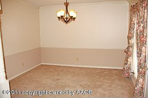 3rd image of 3102 Amberwood Ln