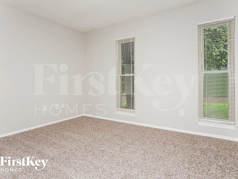 3037 Leeridge Dr — Photo 11