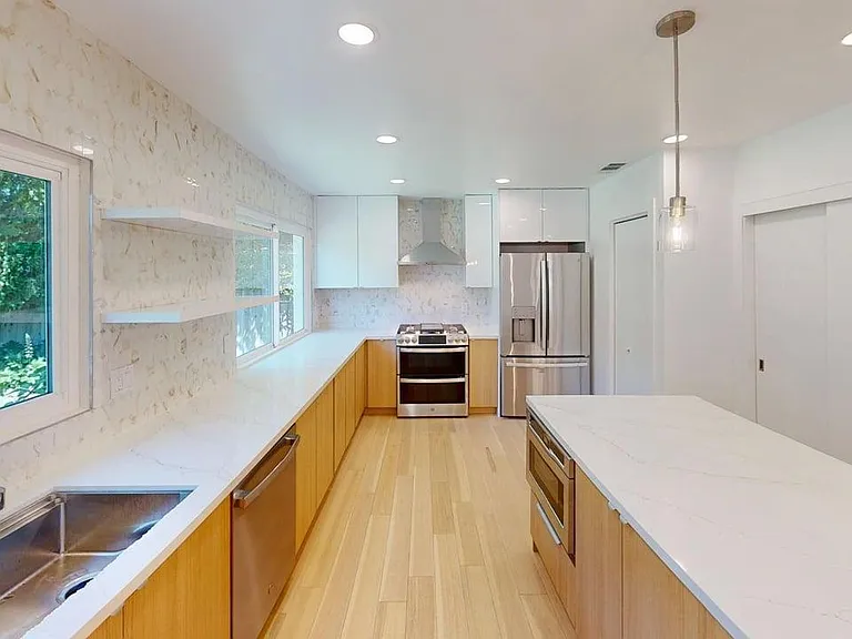 717 I St — Photo 13