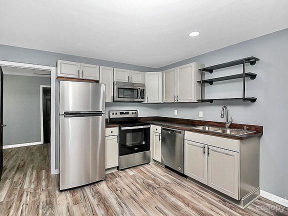 5th image of 1019 Cleveland Ave #A