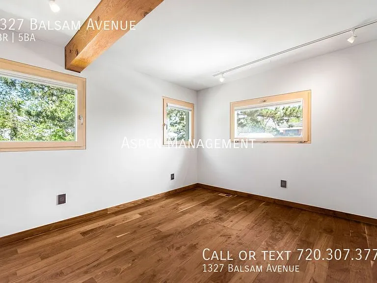 1327 Balsam Ave — Photo 16