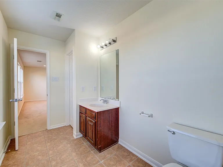 15326 Mission Oak Dr — Photo 20