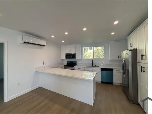 2280 S Barrington Ave, Los Angeles, CA