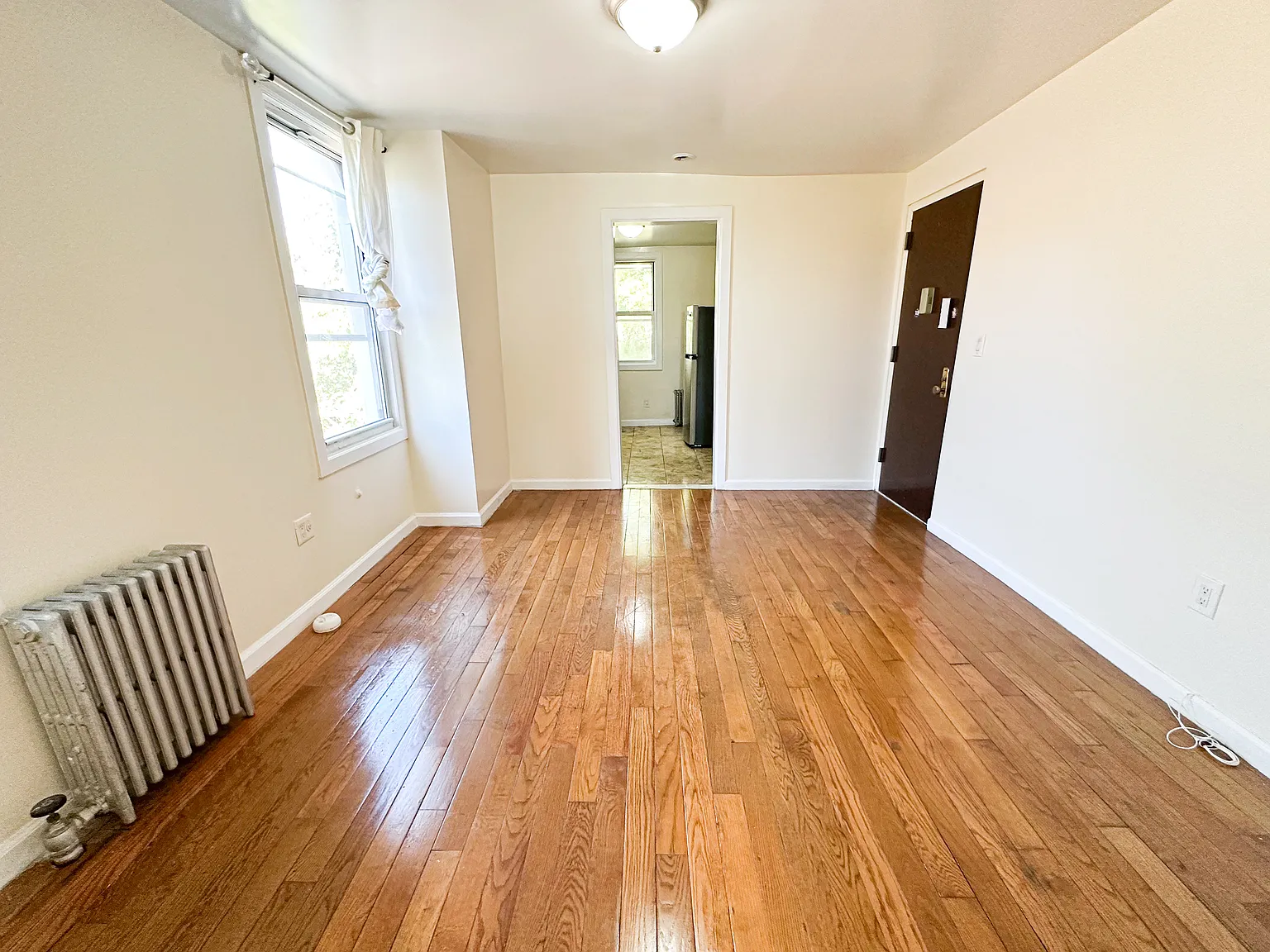 1 bed, $2,000 — Photo 2
