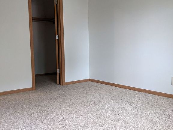 4th image of 1016 Grandview Dr #105