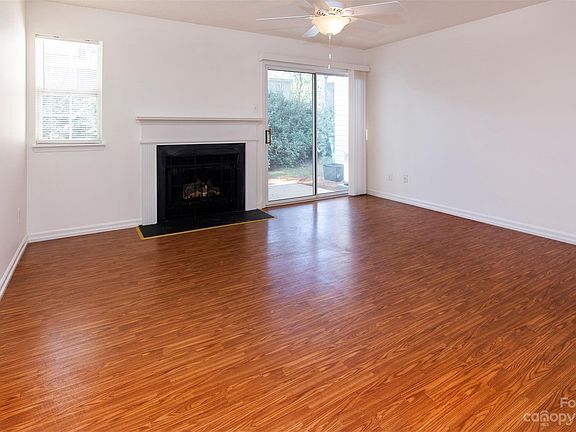 5th image of 7522 Petrea Ln