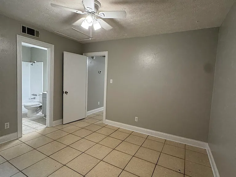 820-3 California St #3 — Photo 13