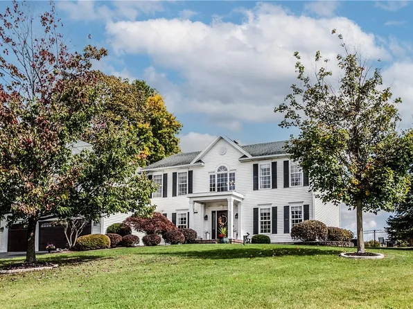 44 Beech Hill Cres, Pittsford, NY 14534