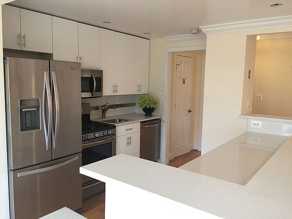 2nd image of 5353 Columbia Pike # 712