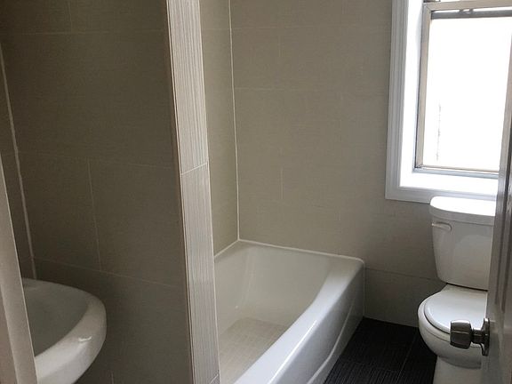 4th image of 400 W 128th St APT 35A