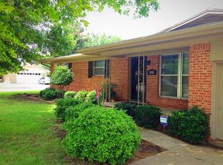 1901 N Bluebird Ln, Altus, OK 73521