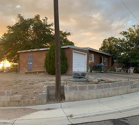 5th image of 2509 Mesa St SE