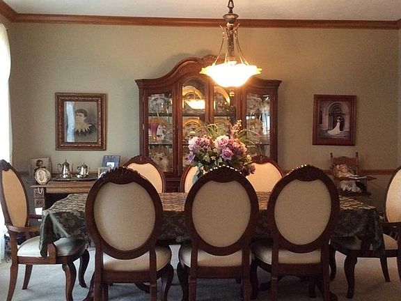 2nd image of 36765 Bellcrest Dr