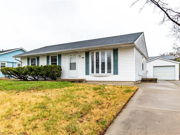 1916 S Lynnwood Dr, Decatur, IL 62521