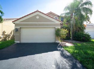 720 Falling Water Rd, Weston, FL 33326