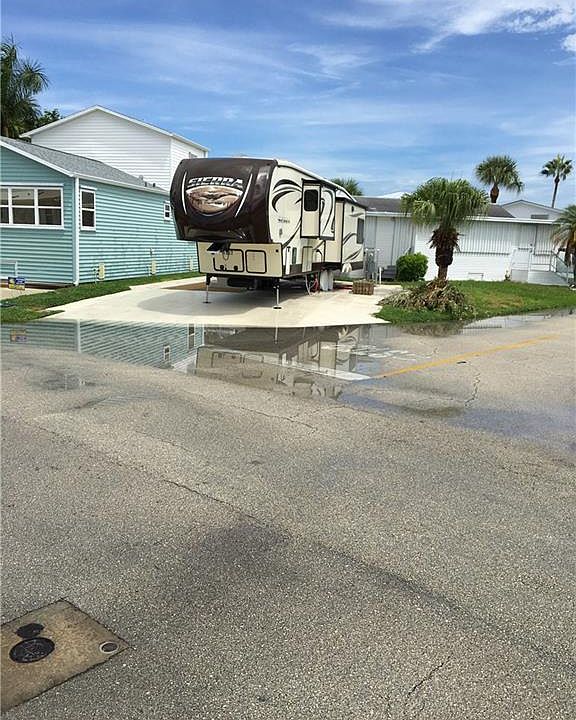 1st image of 1157 Nettles Blvd