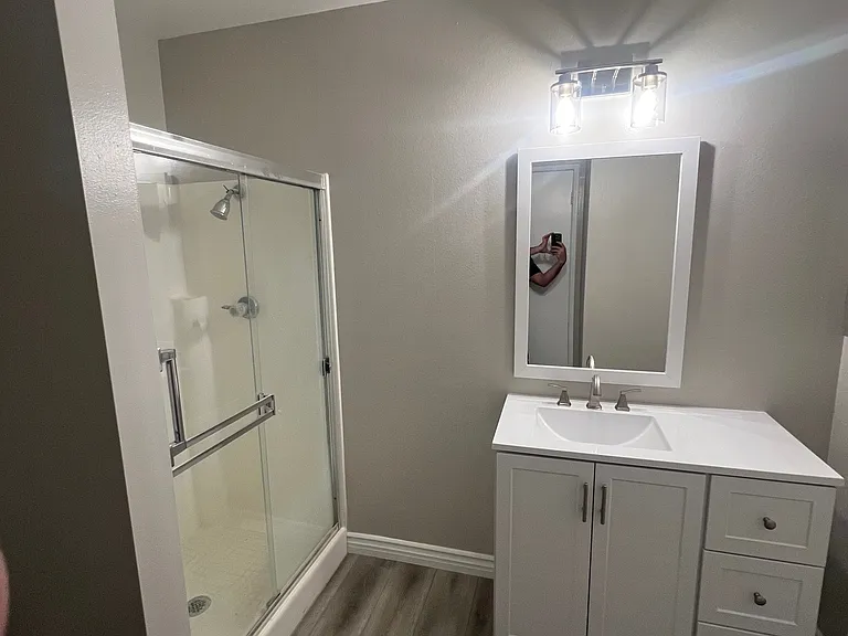 2800 Regina Ave — Photo 37