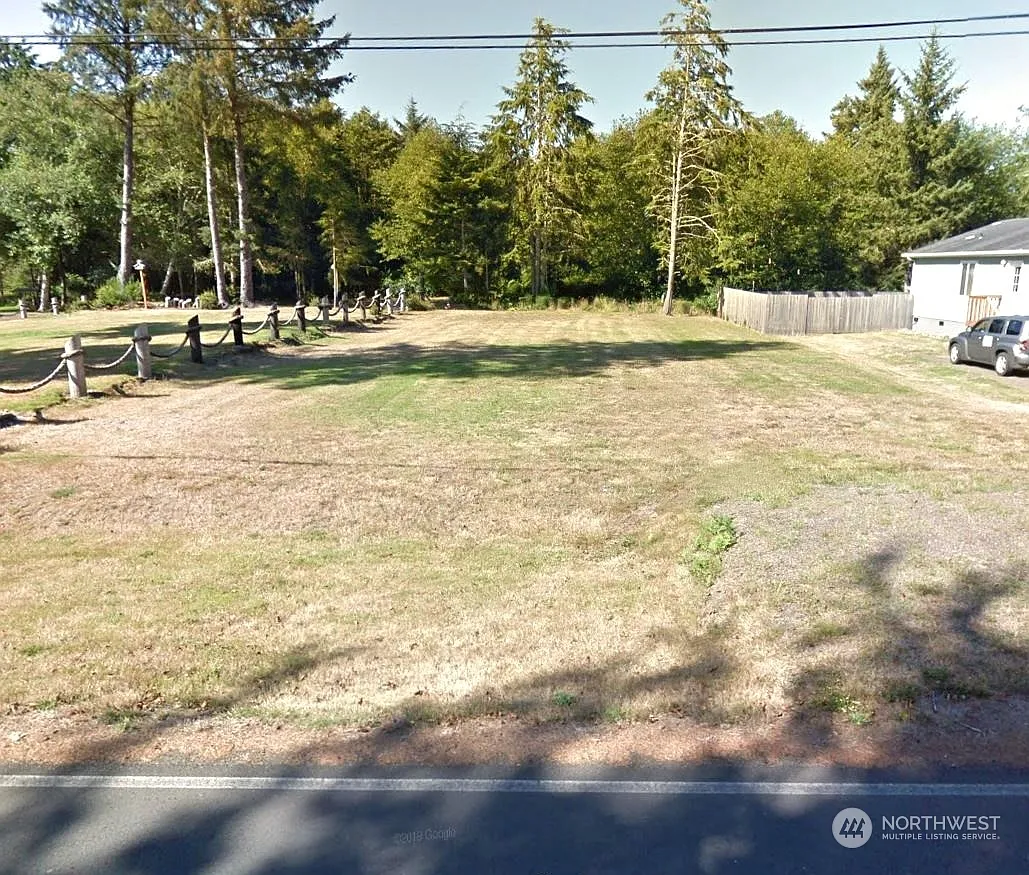 276 E Rain Street photo 1