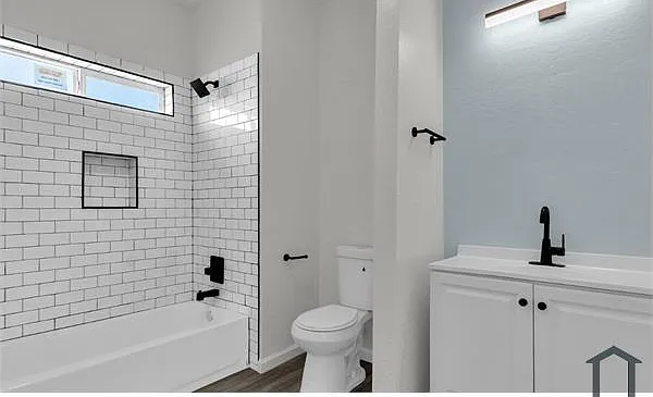220 4th Ave E #1 — Photo 17