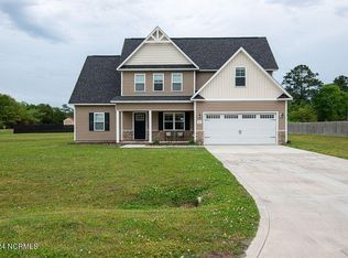 201 Brice Ct, Hubert, NC 28539
