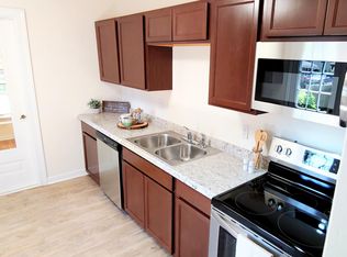 1279 Picadilly St, Norfolk, VA 23513